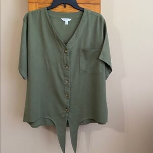 Time and Tru Sage Green Blouse